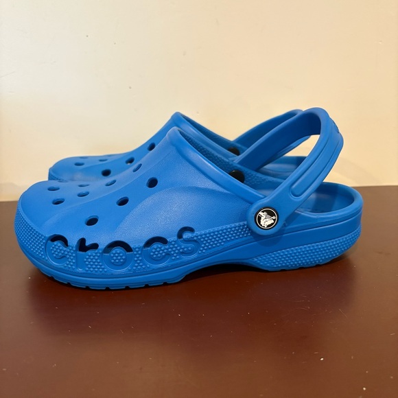 CROCS Adult Unisex Blue Clogs beach shoes W8/M10 summer water slip-ons - Picture 2 of 9